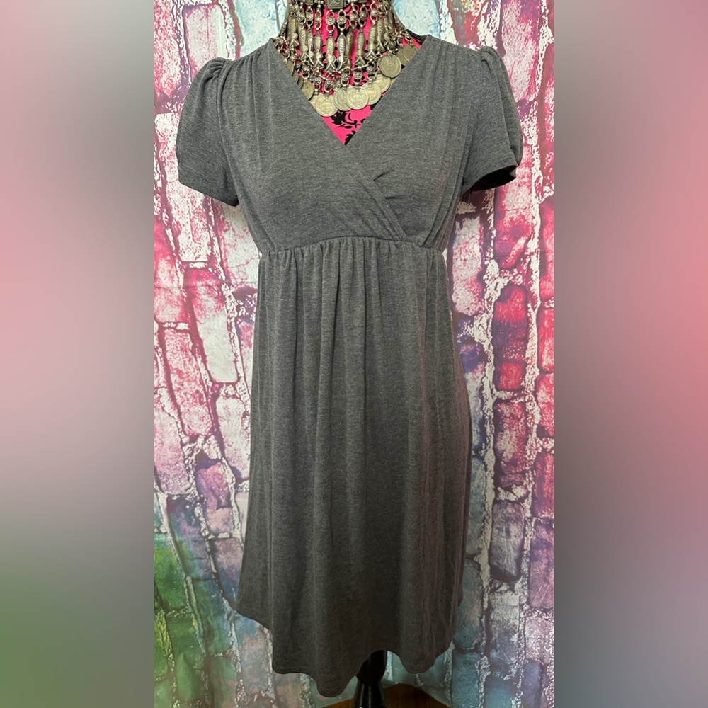 Maternity Dress by Oh Baby by Motherhood Size M Grey V-Neck
